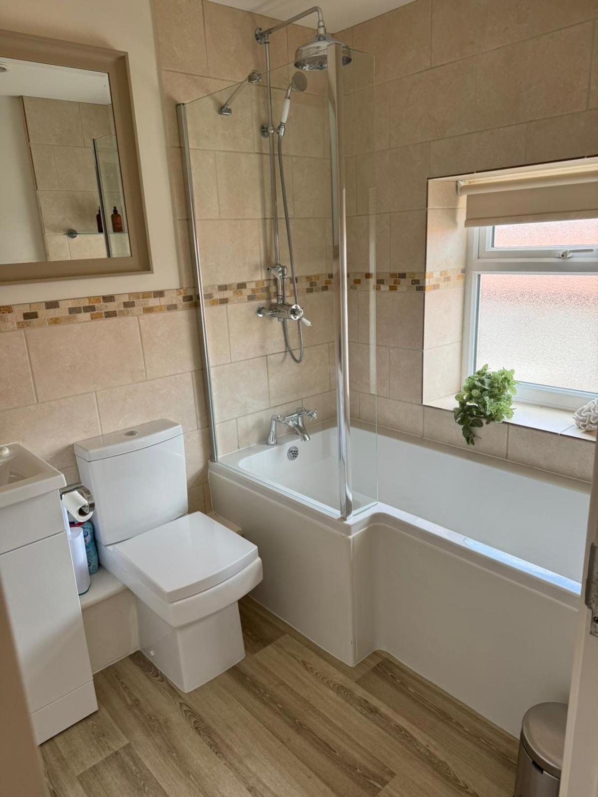 Chew View Luxury Apartment Keynsham Dış mekan fotoğraf